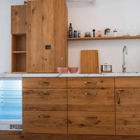 Historische Mit Gehobenem Ambiente Appartement Walting