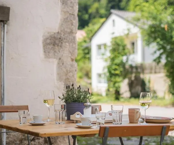 Appartement Historische Mit Gehobenem Ambiente