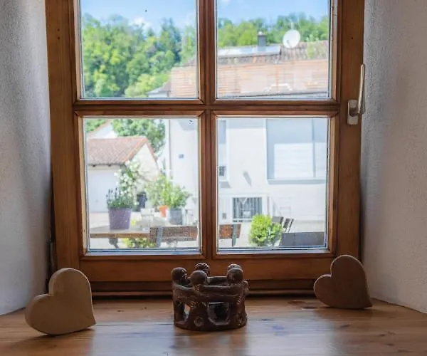 Appartement Historische Mit Gehobenem Ambiente